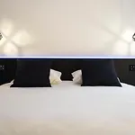 Mihotel Vieux Hotel