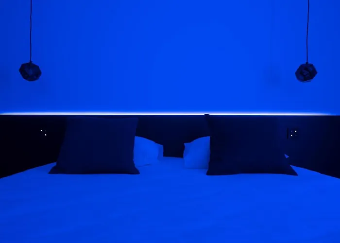 Mihotel Vieux ホテル *